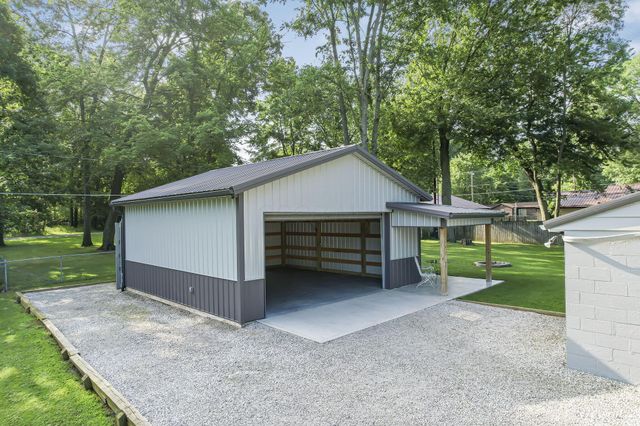 13400 Cedar Road NE, Thornville, OH 43076