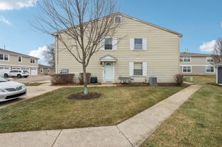 408 Farmingdale Circle 408, Vernon Hills, IL 60061