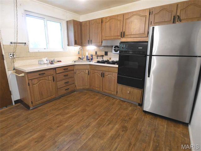10412 Viscount Drive, St Louis, MO 63136