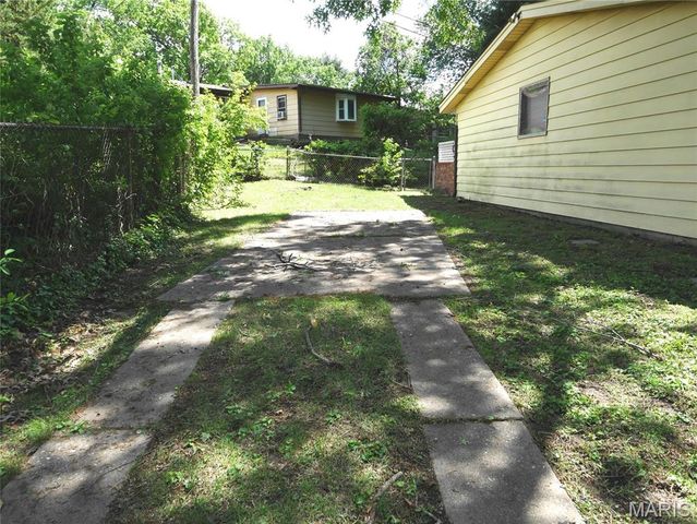 10412 Viscount Drive, St Louis, MO 63136