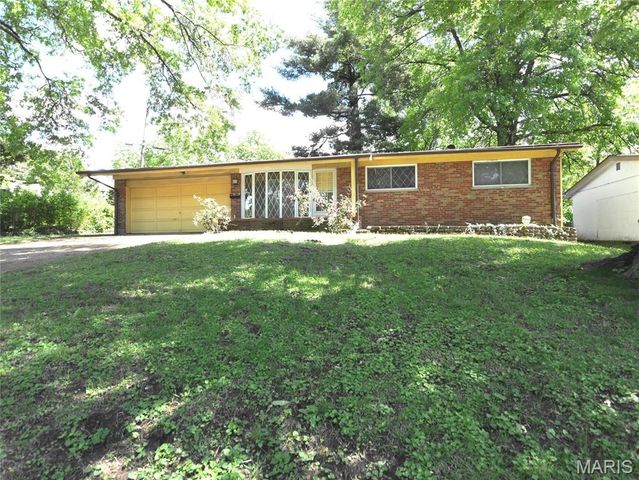 10412 Viscount Drive, St Louis, MO 63136