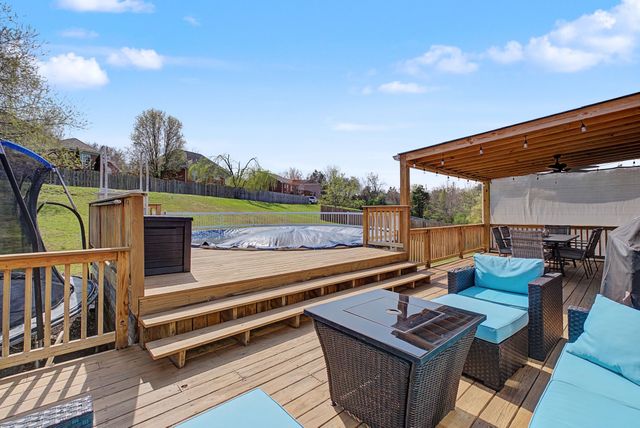 105 Buckhaven Ct, Hendersonville, TN 37075