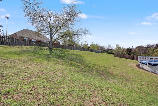 105 Buckhaven Ct, Hendersonville, TN 37075