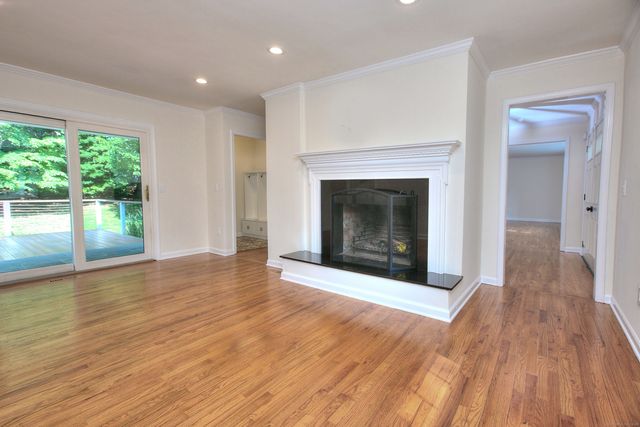 14 North Avenue, Westport, CT 06880