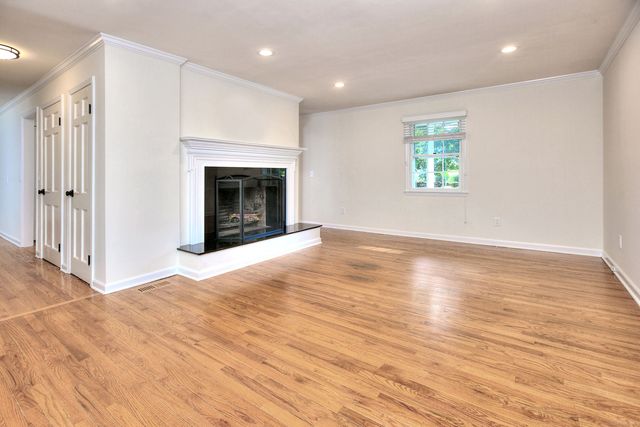 14 North Avenue, Westport, CT 06880