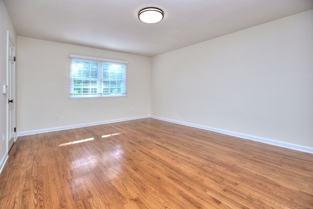 14 North Avenue, Westport, CT 06880