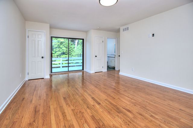 14 North Avenue, Westport, CT 06880