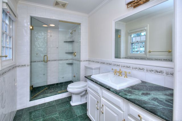 14 North Avenue, Westport, CT 06880