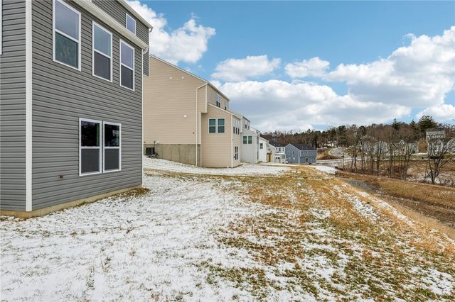 1213 Magnolia Court, Franklin Park, PA 15143