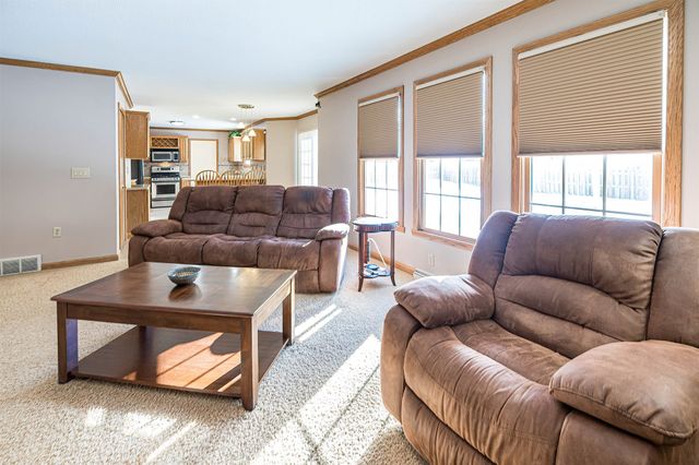 1002 BROOKS BAY Drive, Erie, PA 16505