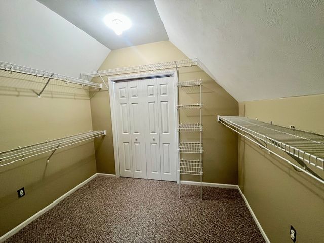 1002 BROOKS BAY Drive, Erie, PA 16505