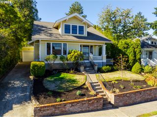 2036 OLIVE St, Eugene, OR 97405