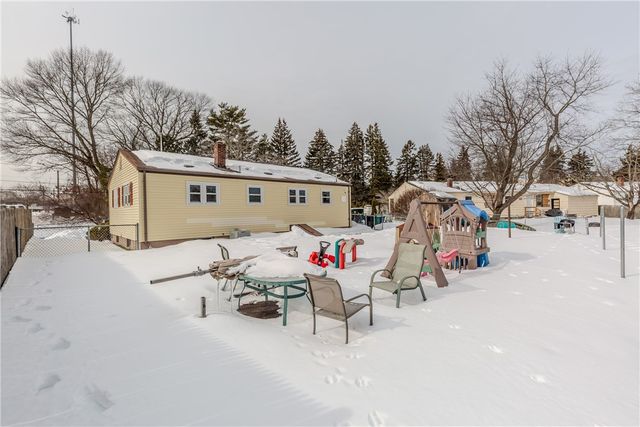 266 Vineyard Road, Warwick, RI 02889