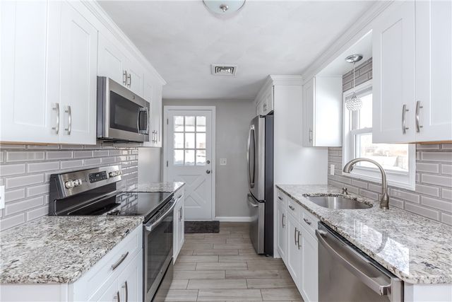 266 Vineyard Road, Warwick, RI 02889