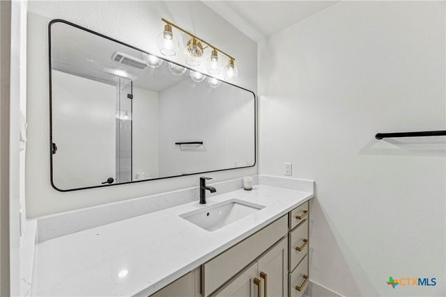 221 Montwood, Seguin, TX 78155