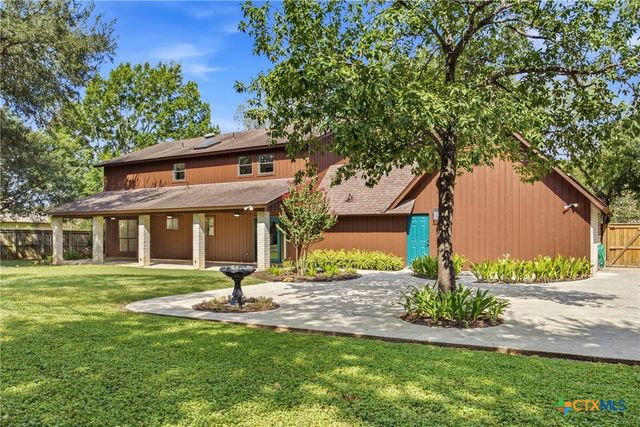 221 Montwood, Seguin, TX 78155