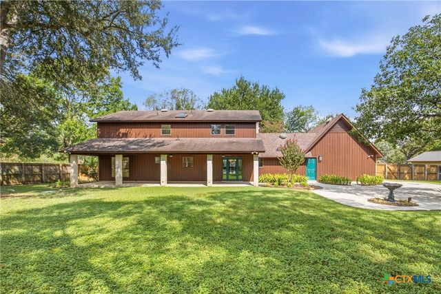 221 Montwood, Seguin, TX 78155