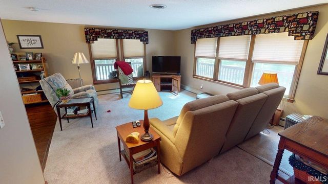 7892 E 450 north Crossroad, Logansport, IN 46947