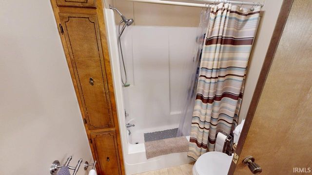 7892 E 450 north Crossroad, Logansport, IN 46947