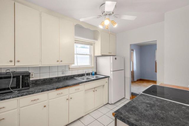 5350 Colfax Avenue N, Brooklyn Center, MN 55430