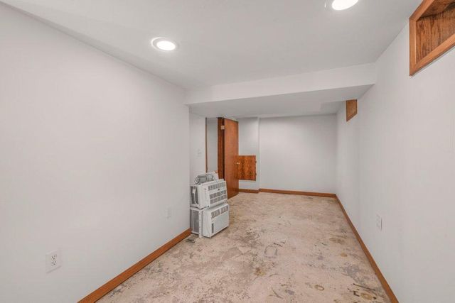 5350 Colfax Avenue N, Brooklyn Center, MN 55430