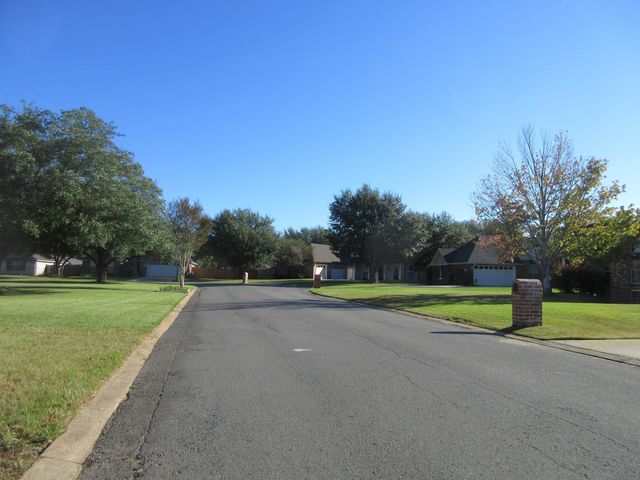 104 Pebble Beach Drive, Benton, LA 71006