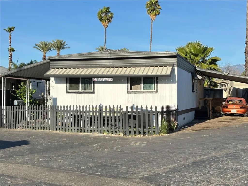 430 N Palm 102, Hemet, CA 92543