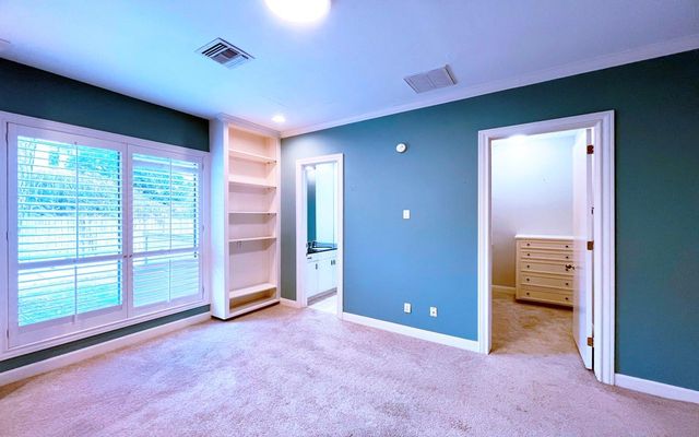 19 Windermere Lane, Houston, TX 77063