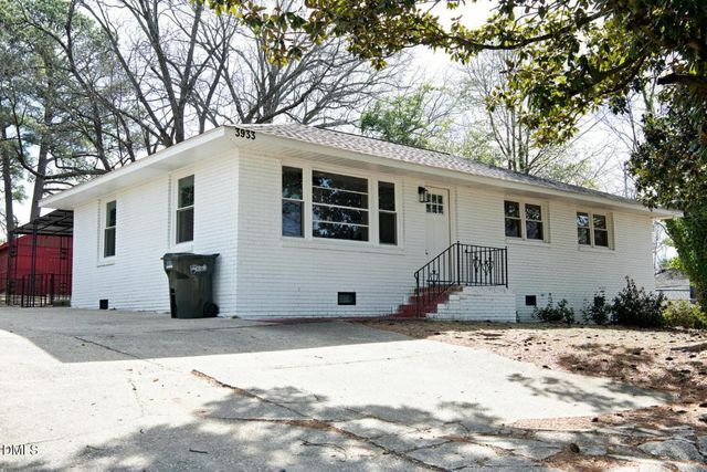 3933 Village Drive, Fayetteville, NC 28304