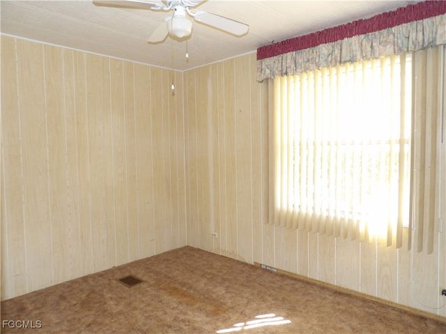 250 Shrub LN N, North Fort Myers, FL 33917