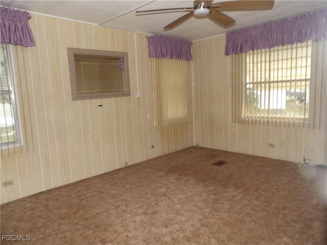 250 Shrub LN N, North Fort Myers, FL 33917