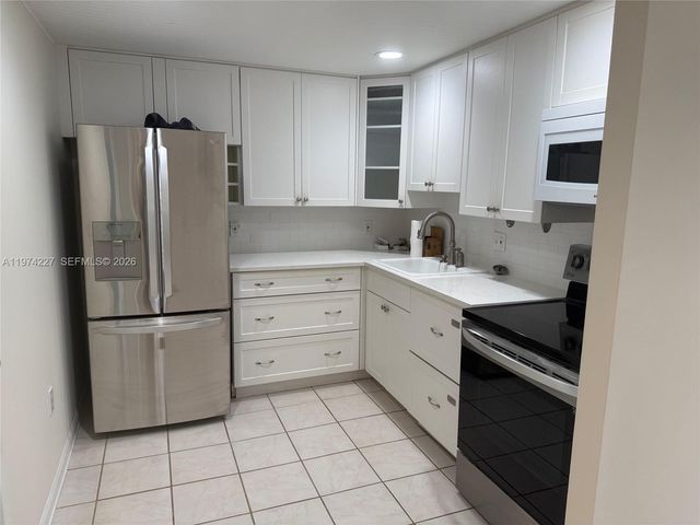925 N Halifax 102 102, Daytona Beach, FL 32118