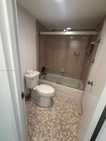 925 N Halifax 102 102, Daytona Beach, FL 32118