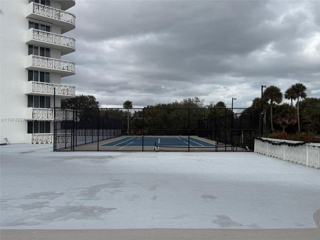 925 N Halifax 102 102, Daytona Beach, FL 32118