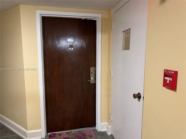 925 N Halifax 102 102, Daytona Beach, FL 32118