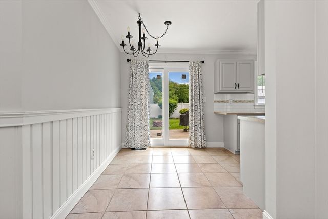 192 School Street, Groveland, MA 01834