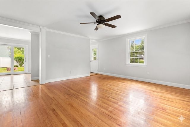 192 School Street, Groveland, MA 01834
