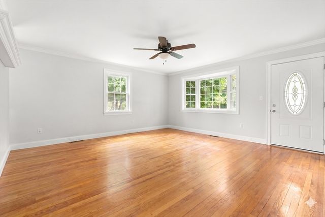 192 School Street, Groveland, MA 01834