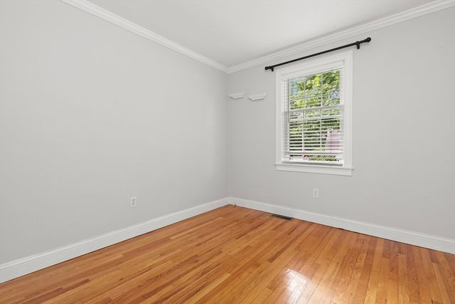 192 School Street, Groveland, MA 01834