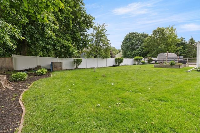 192 School Street, Groveland, MA 01834