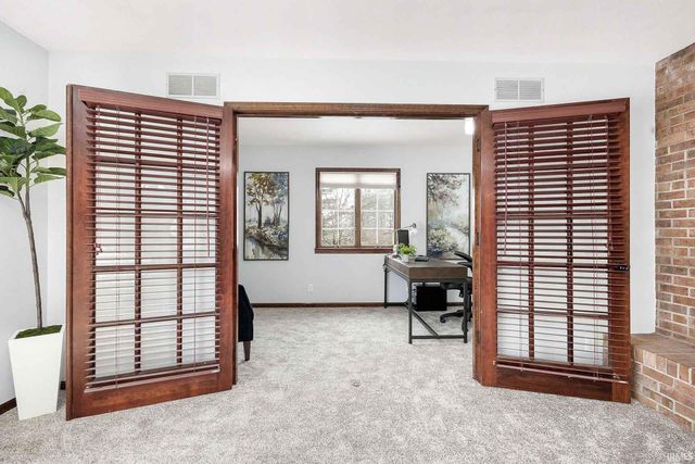 17470 Skyline Drive, South Bend, IN 46614