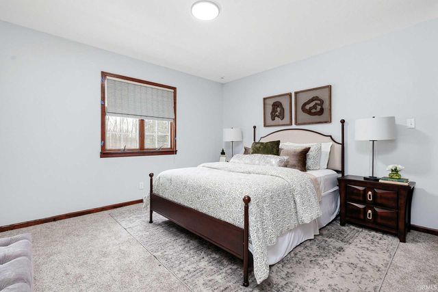 17470 Skyline Drive, South Bend, IN 46614