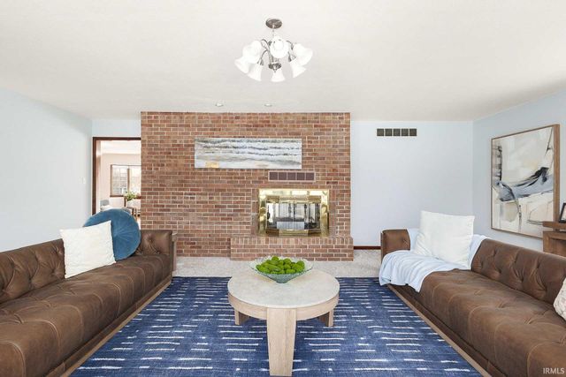 17470 Skyline Drive, South Bend, IN 46614