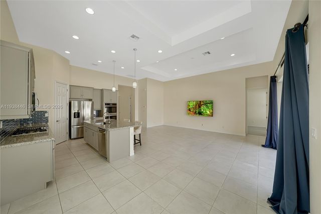 11815 N Leon Cir N, Parkland, FL 33076