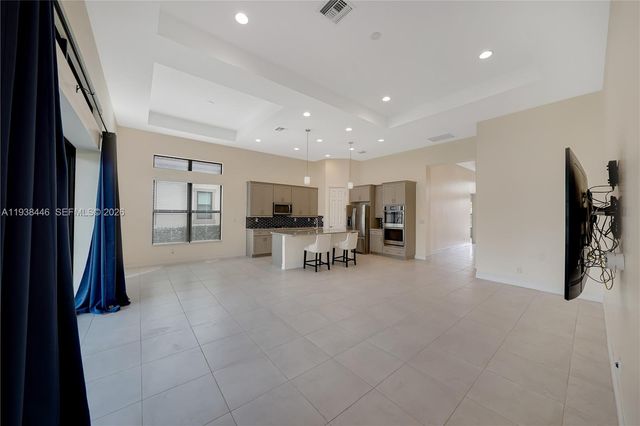 11815 N Leon Cir N, Parkland, FL 33076