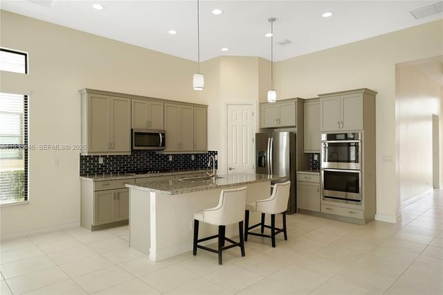 11815 N Leon Cir N, Parkland, FL 33076