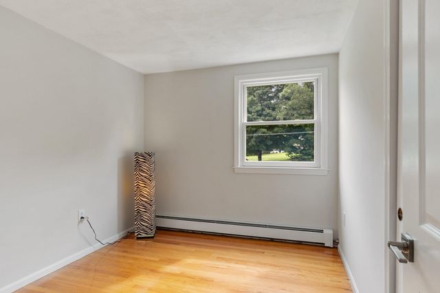 18 Cowdrey Ln, Acton, MA 01720
