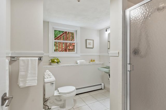 18 Cowdrey Ln, Acton, MA 01720