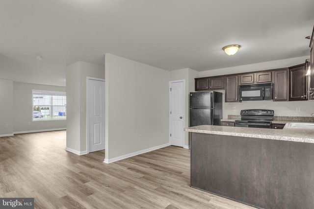 837 GREGS DR, Harrisburg, PA 17111