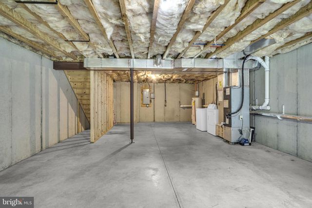 837 GREGS DR, Harrisburg, PA 17111